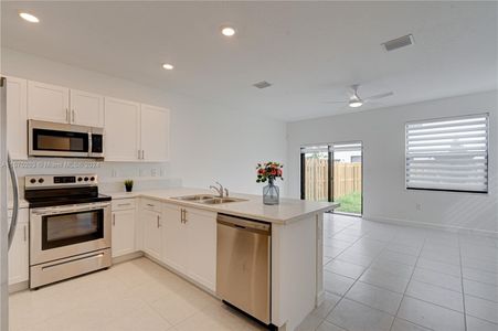 New construction Single-Family house 12963 Sw 233Rd Ter, Unit 12963, Homestead, FL 33032 - photo 14 14