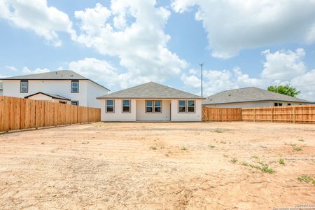 New construction Single-Family house 204 Drew Circle, Seguin, TX 78155 The Asheville H- photo 69 69