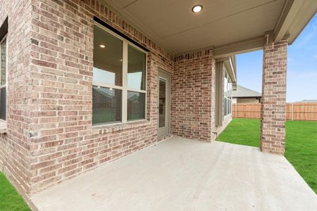 New construction Single-Family house 117 Claywood Drive, Glenn Heights, TX 75154 Dewberry- photo 32 32