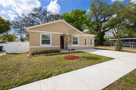 New construction Single-Family house 8516 N 48Th Street, Tampa, FL 33617 - photo 1 1