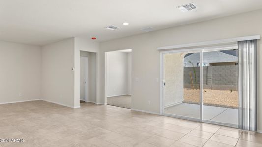 New construction Single-Family house 1014 W Paradise Drive, Casa Grande, AZ 85122 Holden- photo 8 8