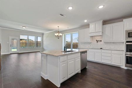 New construction Single-Family house 4421 Lupine Estate Drive, Joshua, TX 76058 Concept 3015- photo 30 30