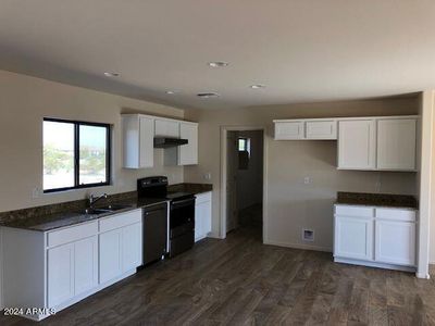 New construction Single-Family house 25525 W Hedgehog Road, Wittmann, AZ 85361 - photo 8 8