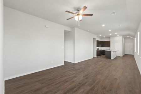 New construction Single-Family house 1113 Takeoff Avenue, Fort Worth, TX 76131 The Retreat at Fossil Creek - The Wildflower- photo 5 5
