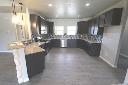 New construction Single-Family house 105 Hondo Drive, La Vernia, TX 78121 - photo 30 30
