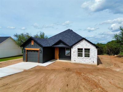 New construction Single-Family house 5611 N Lakeside Hills Court, Granbury, TX 76048 - photo 1 1