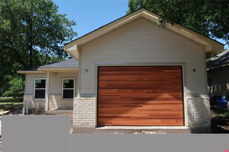 New construction Single-Family house 605 Potter Street, Gainesville, TX 76240 - photo 0 0