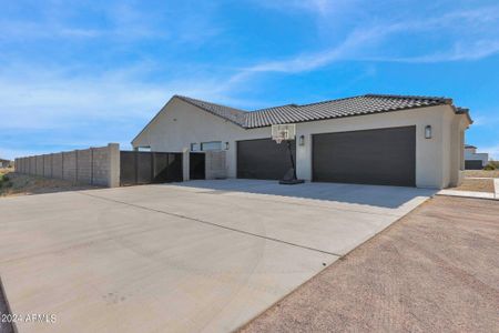 New construction Single-Family house 3462 W Silverdale Road, San Tan Valley, AZ 85144 - photo 55 55