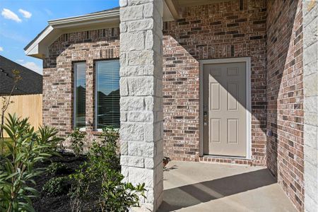 New construction Single-Family house 11118 Youngquist Drive, Mont Belvieu, TX 77535 The Aintree- photo 1 1