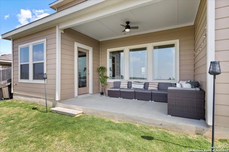 New construction Single-Family house 7014 Vista Loop, Live Oak, TX 78233 - photo 5 5