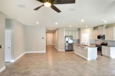 New construction Single-Family house 3113 St Charles Place, Winter Haven, FL 33884 - photo 3 3
