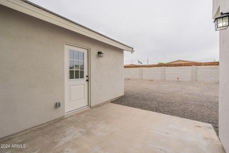 New construction Single-Family house 9050 S Calle Tomi, Guadalupe, AZ 85283 - photo 37 37