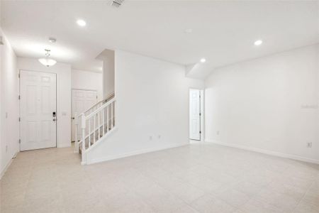 New construction Townhouse house 5756 Spotted Harrier Way, Lithia, FL 33547 - photo