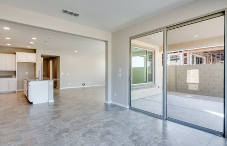 New construction Single-Family house 31735 North 137th Avenue, Peoria, AZ 85383 - photo 9 9