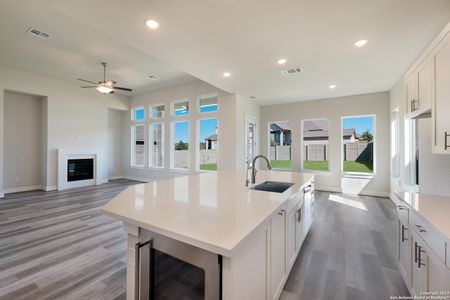 New construction Single-Family house 648 Vale Ct, New Braunfels, TX 78132 Driftwood- photo 8 8