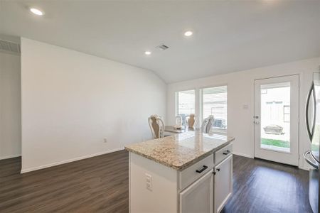 New construction Single-Family house 14903 Pinehurst Avenue, Mont Belvieu, TX 77523 - photo 19 19