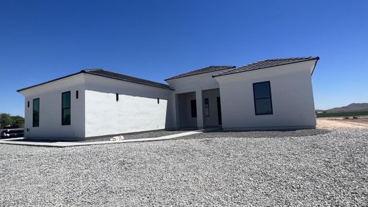 New construction Single-Family house 7984 S 221St Avenue, Buckeye, AZ 85326 - photo 0