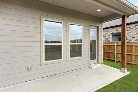 New construction Single-Family house 5413 Bardwell Drive, Lantana, TX 76226 - photo 32 32