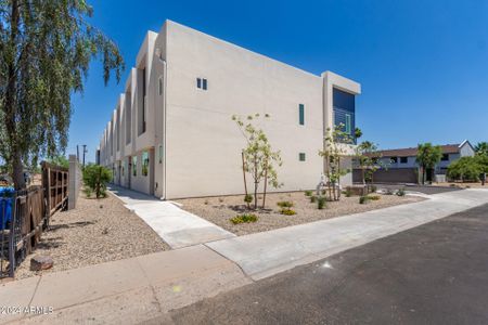 New construction Townhouse house 1642 E Monte Vista Road, Unit 10, Phoenix, AZ 85006 - photo 32 32