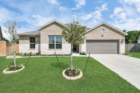 New construction Single-Family house 4747 Great Acre Lane, Fresno, TX 77545 - photo 0 0