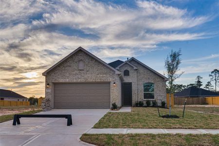 New construction Single-Family house 3231 Falling Brook Lane, Baytown, TX 77521 - photo 1 1