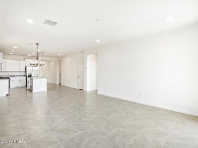 New construction Single-Family house 20650 N Candlelight Road, Maricopa, AZ 85138 Mercury- photo 27 27