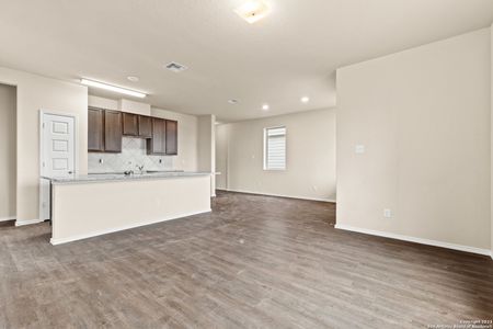 New construction Single-Family house 4468 Kiowa Pass, San Antonio, TX 78245 Rockhampton- photo 6 6