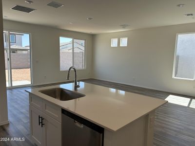 New construction Single-Family house 18050 W Cielo Grande Avenue, Surprise, AZ 85387 - photo 9 9