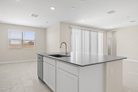 New construction Single-Family house 15926 W Bronco Trail, Surprise, AZ 85387 - photo 4 4