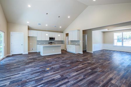 New construction Single-Family house 3075 County Road 436, Thrall, TX 76578 Castleton - photo 7 7