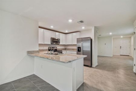 New construction Single-Family house 5552 Logan Cave Avenue, Wimauma, FL 33598 - photo 5 5