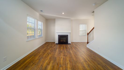 New construction Single-Family house 1412 North Hoskins Road, Charlotte, NC 28216 - photo 8 8