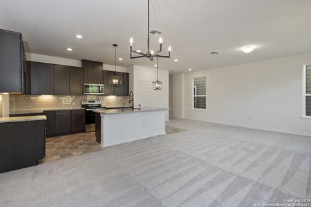 New construction Single-Family house 10643 Military Drive West, Unit 043, San Antonio, TX 78251 - photo 4 4