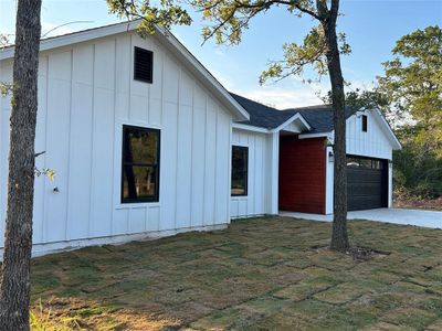 New construction Single-Family house 124 Heleakala Dr, Bastrop, TX 78602 - photo 0 0