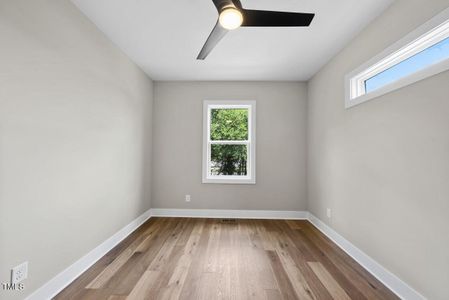 New construction Single-Family house 208.5 Grand Avenue, Raleigh, NC 27606 - photo 16 16