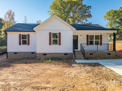 New construction Single-Family house 1952 Noles Circle, Lincolnton, NC 28092 - photo 0