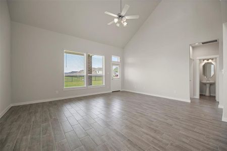 New construction Single-Family house 419 Riesling Drive, Alvin, TX 77511 The Winchester- photo 4 4