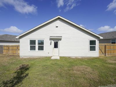 New construction Single-Family house 5926 Seaside Mnr, Converse, TX 78109 - photo 17 17