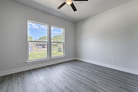 New construction Single-Family house 810 Leyenda Drive, Mesquite, TX 75149 - photo 8 8