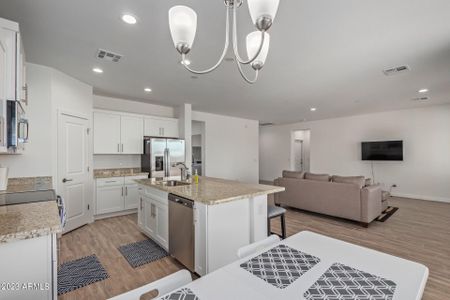 New construction Single-Family house 828 E Walden Drive, Phoenix, AZ 85086 - photo 10 10