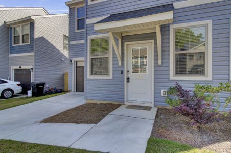 New construction Single-Family house 1032 Berry Patch Circle, Summerville, SC 29485 - photo 3 3