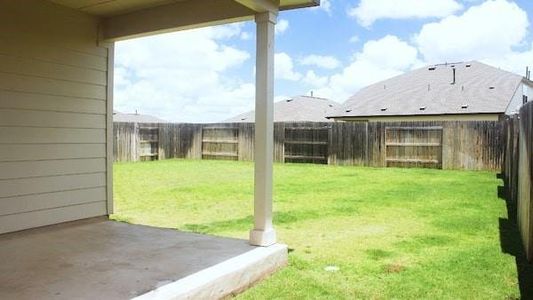 New construction Single-Family house 118 George Kimble Cv, Bastrop, TX 78602 - photo 23 23