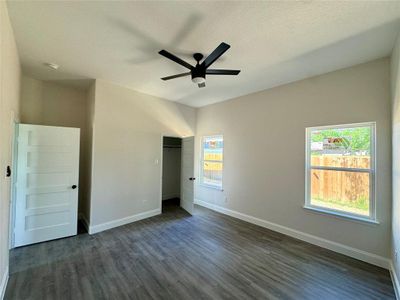 New construction Single-Family house 2137 R.W. Bivens Lane, Fort Worth, TX 76105 - photo 7 7