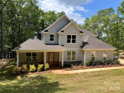 New construction Single-Family house 8842 Lynn Parker Lane, Charlotte, NC 28208 - photo 0