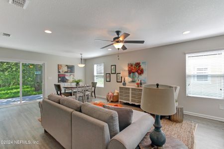 New construction Single-Family house 4103 Suncoast Crossing Lane, Jacksonville, FL 32210 - photo 6 6