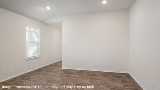 New construction Single-Family house 104 Middle Green Loop, Floresville, TX 78114 - photo 4 4