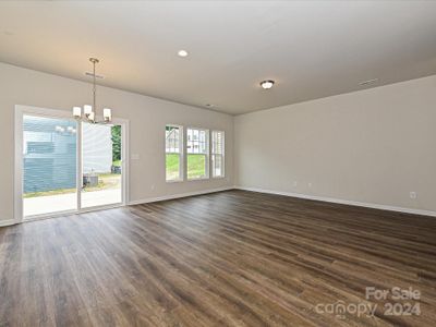 New construction Single-Family house 511 Kingsway Circle, Charlotte, NC 28214 - photo 6 6