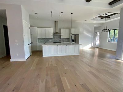 New construction Single-Family house 511 Onion Creek Ln, Driftwood, TX 78619 - photo 8 8