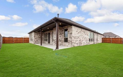 New construction Single-Family house Chenango Lake Drive, Angleton, TX 77515 - photo 60