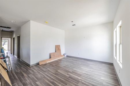 New construction Single-Family house 1101 Johnson Street, Baytown, TX 77520 - photo 7 7